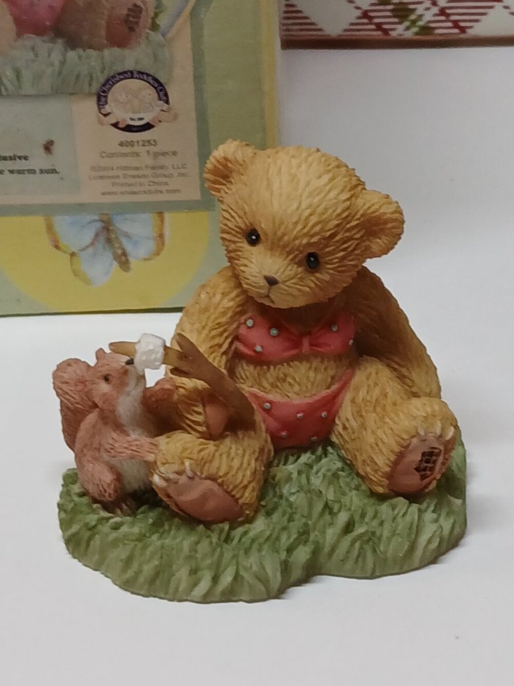 2005 Priscilla HILLMAN Enesco The CHERISHED TEDDIES EVIE SUMMER BEAR FIGURINE